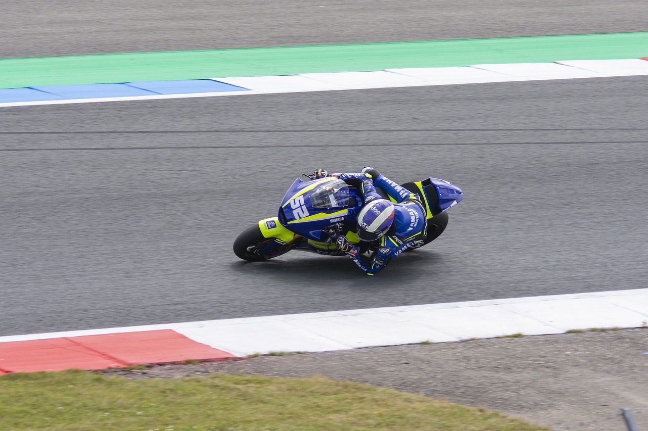 勒便是一个 勒便是一个